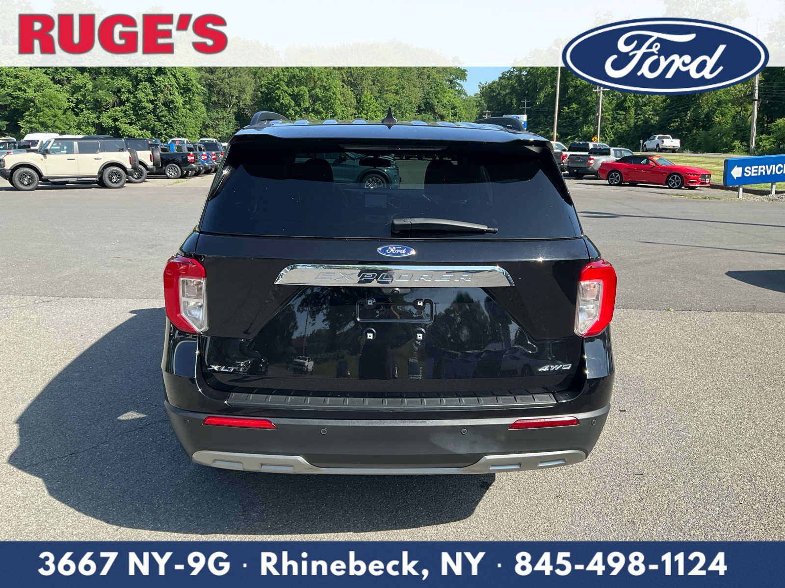 Certified 2023 Ford Explorer XLT w/ Equipment Group 202A AWD/4WD image 4