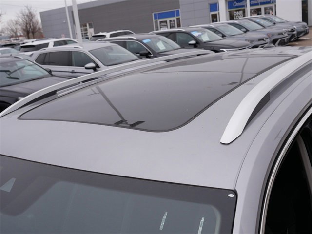 Certified 2025 Volkswagen Atlas SEL image 11