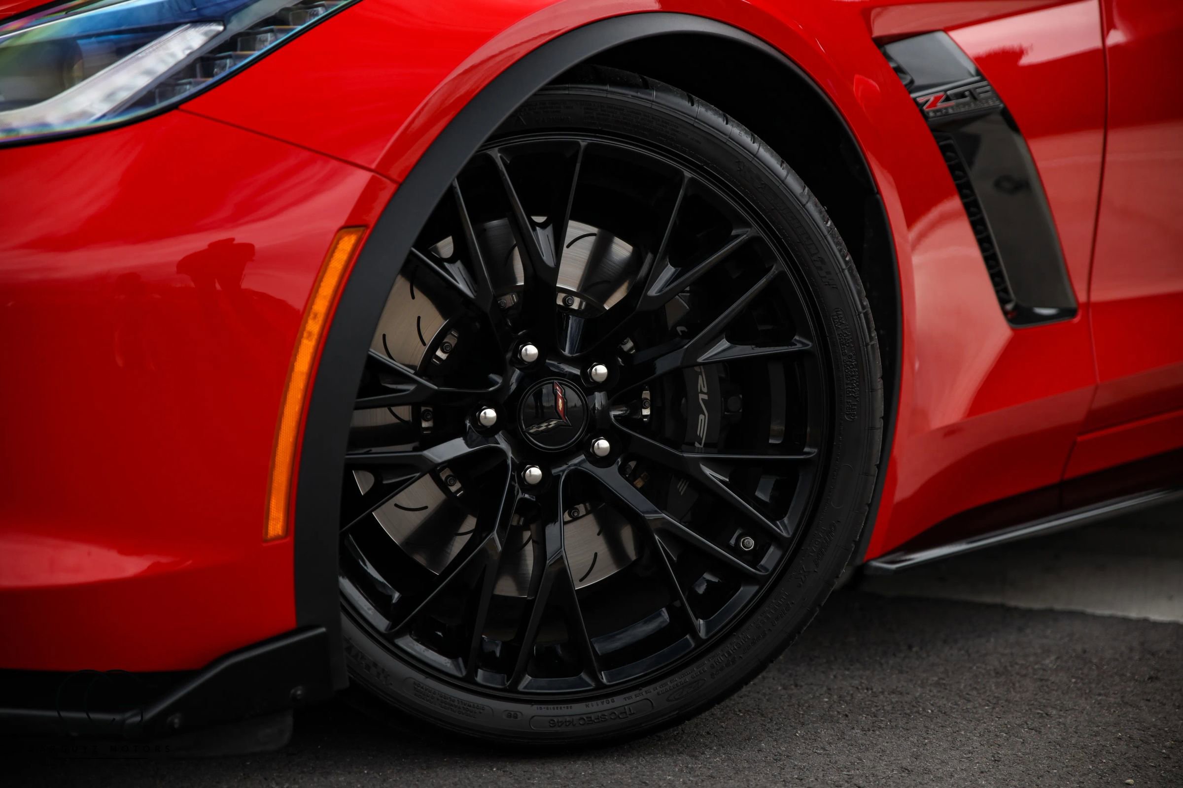 Used 2016 Chevrolet Corvette Z06 w/ 3LZ Preferred Equipment Group image 7