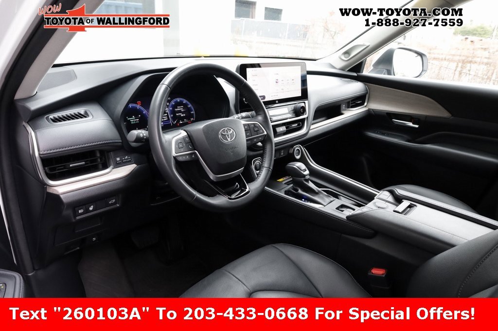 Used 2024 Toyota Grand Highlander Limited image 22