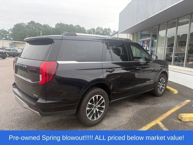 Used 2025 Ford Expedition Platinum AWD/4WD image 5
