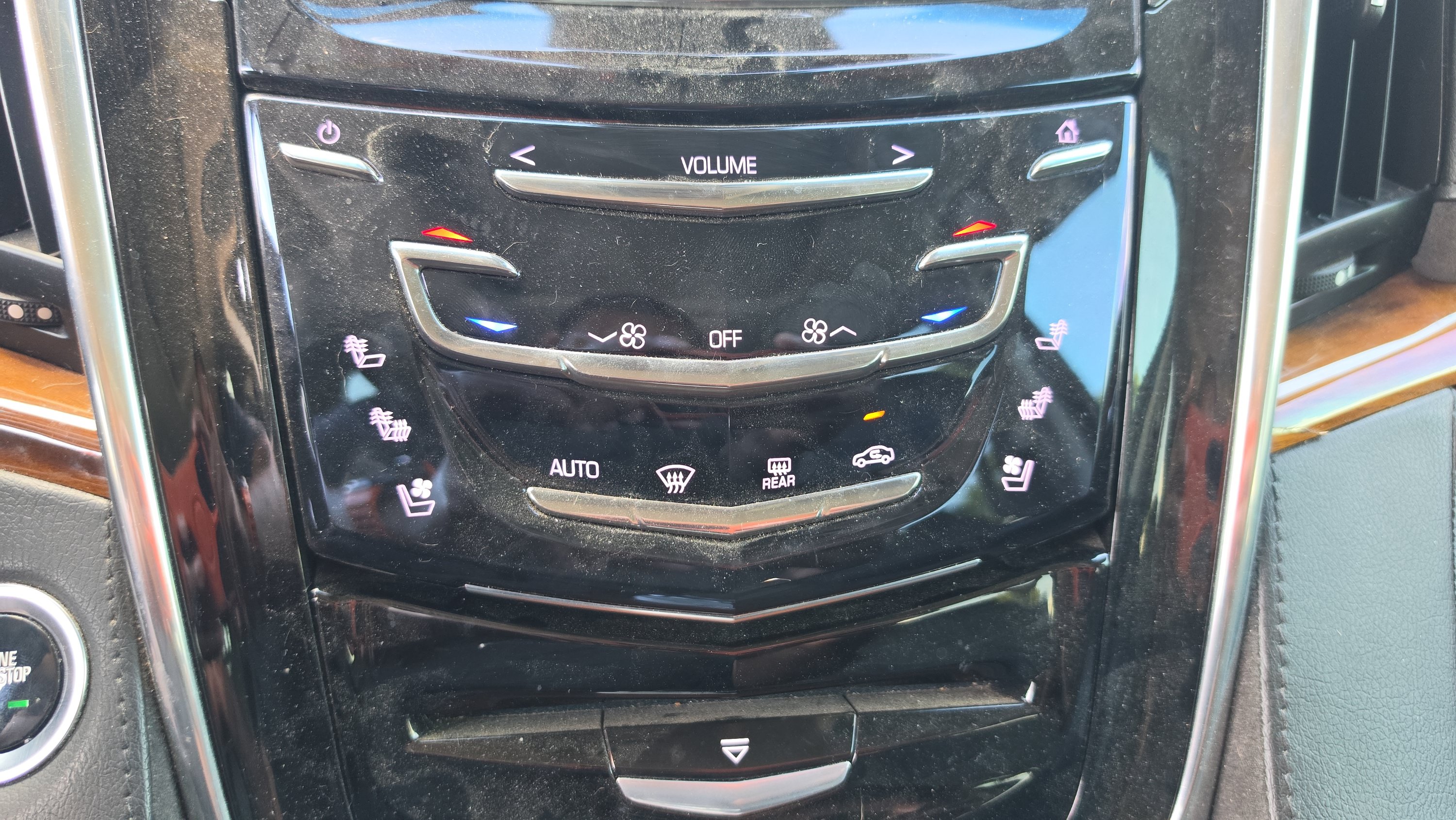 Used 2016 Cadillac Escalade Premium AWD/4WD image 18