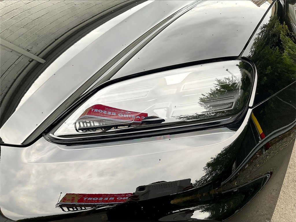 Certified 2024 Porsche Macan 4 Electric image 32