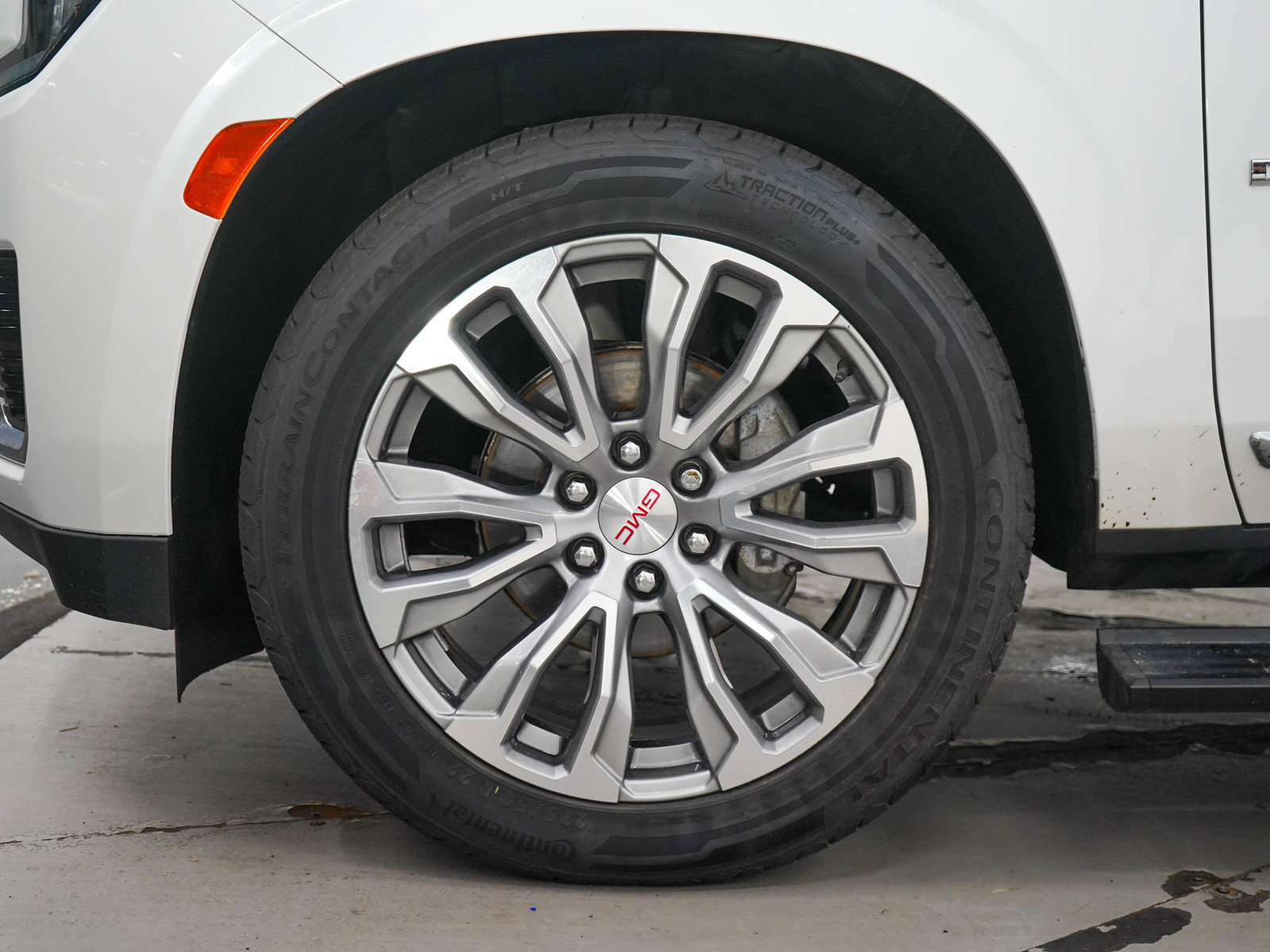 Used 2021 GMC Yukon XL Denali w/ Denali Ultimate Package AWD/4WD image 33