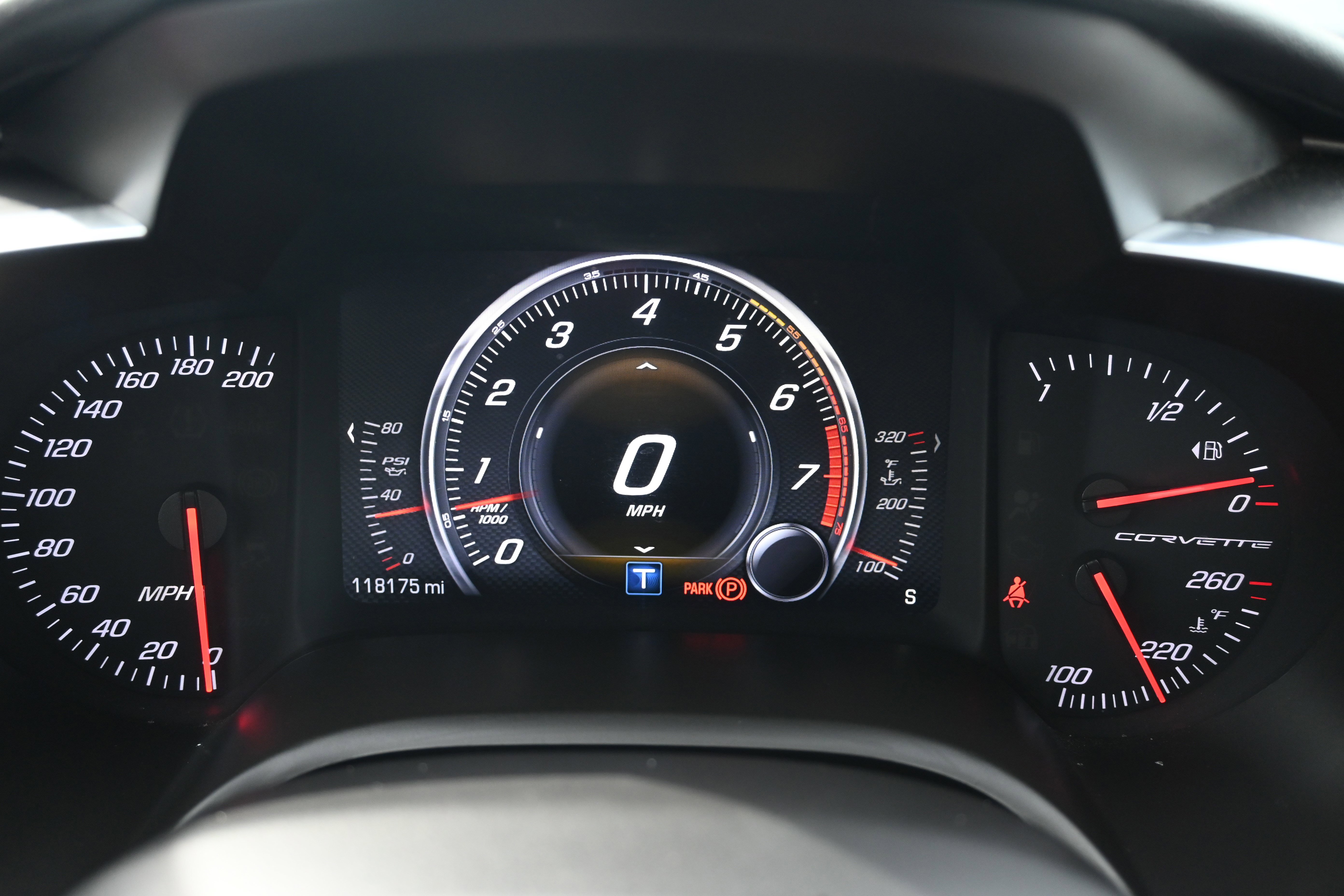 Used 2014 Chevrolet Corvette Stingray Coupe w/ Battery Protection Package image 21