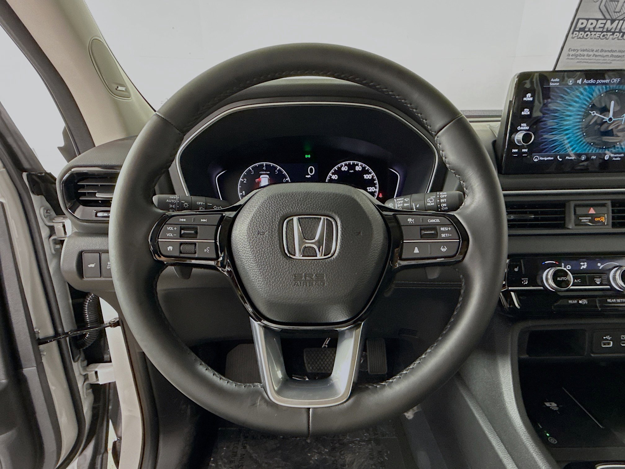 New 2025 Honda Pilot Touring image 11