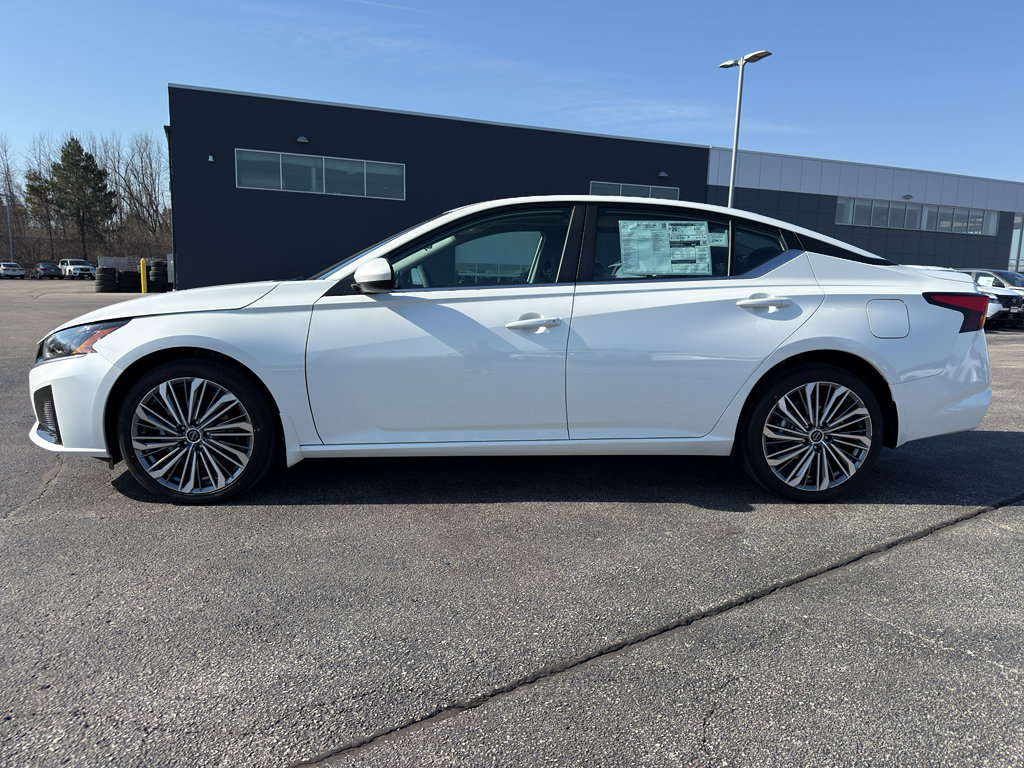 New 2026 Nissan Altima 2.5 SV image 6