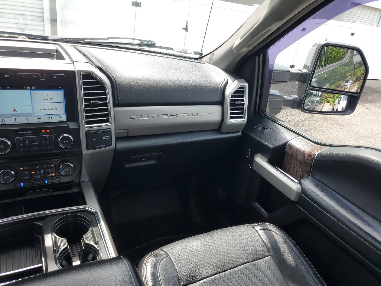 Used 2017 Ford F250 Lariat w/ Lariat Ultimate Package AWD/4WD image 15