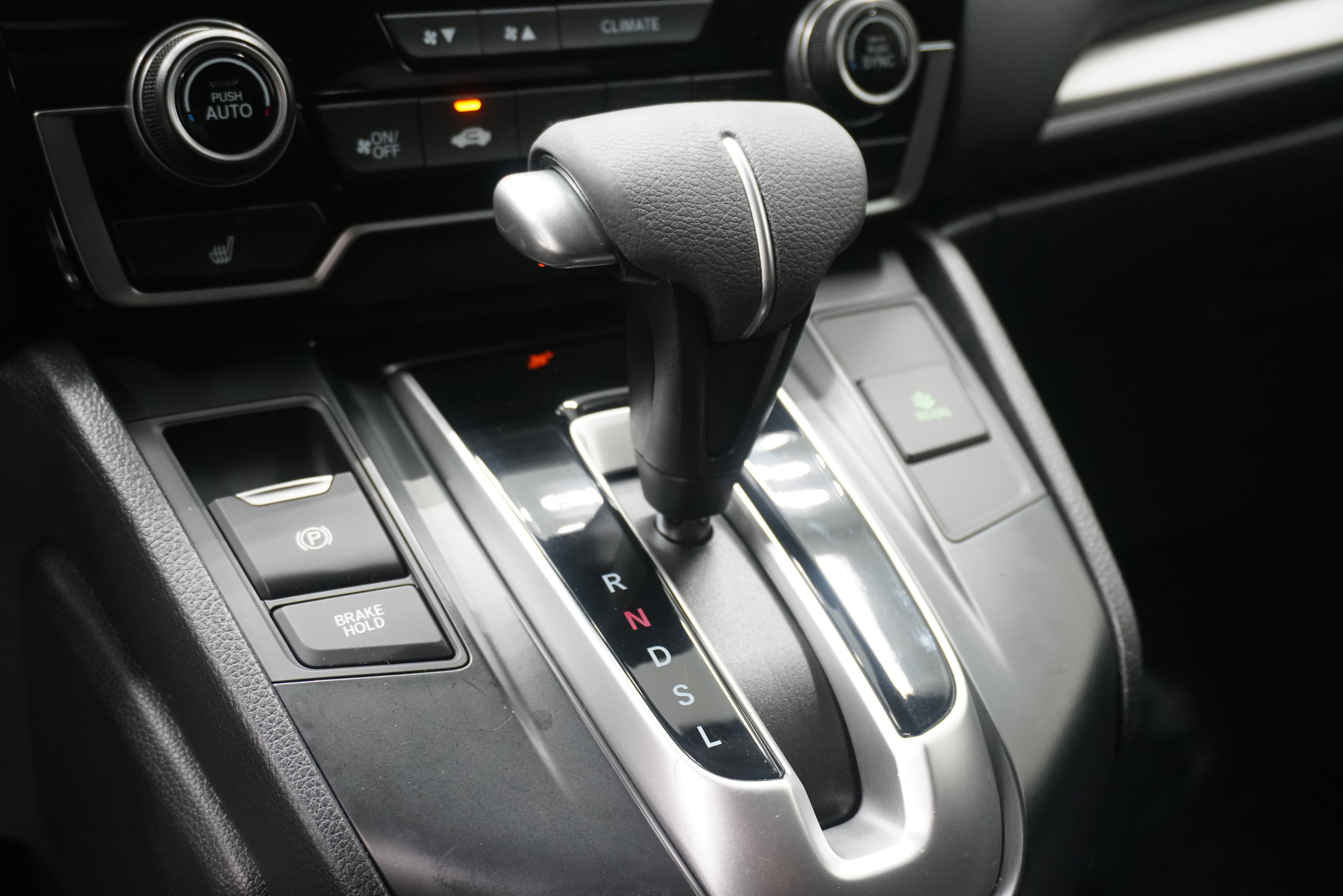 Used 2018 Honda CR-V LX image 19