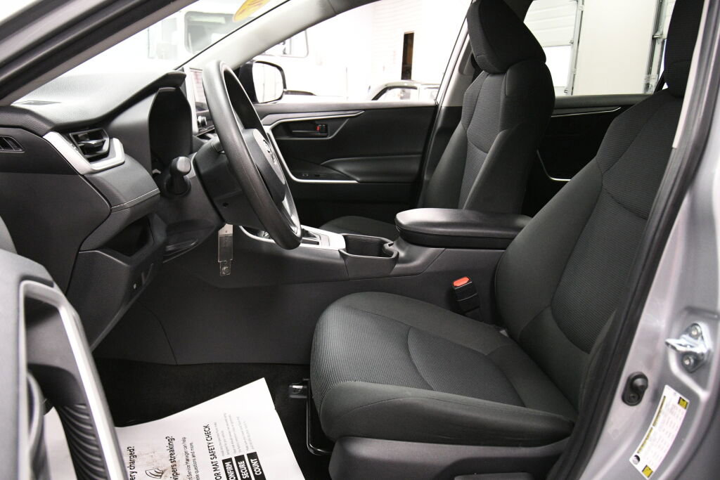 Certified 2024 Toyota RAV4 LE image 9