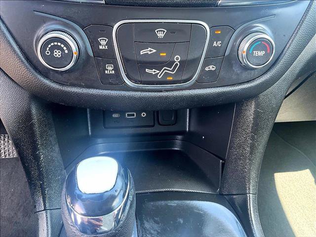 Used 2019 Chevrolet Equinox LT FWD image 24
