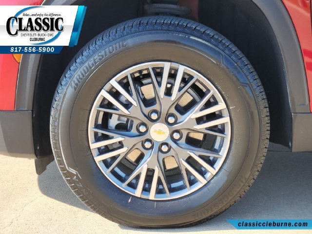 Used 2025 Chevrolet Traverse LT w/ Driver Confidence Package FWD image 13
