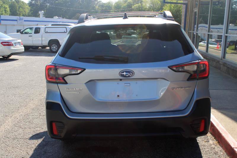 Used 2022 Subaru Outback Premium AWD/4WD image 4