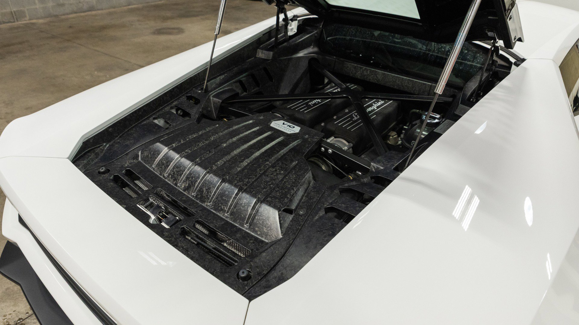 Used 2016 Lamborghini Huracan LP 610-4 image 74