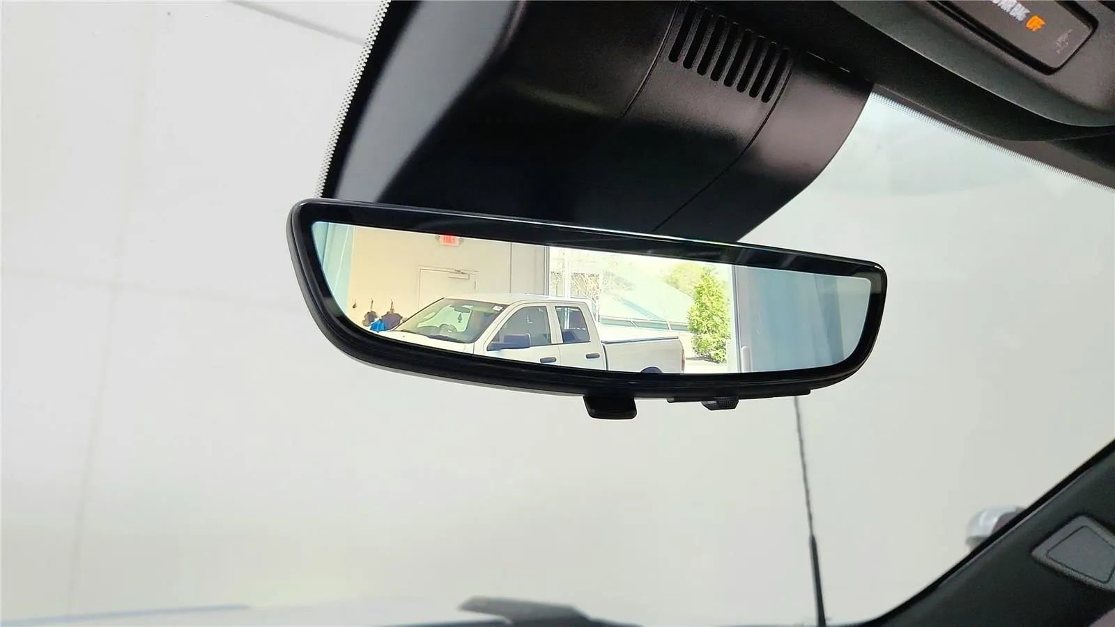 Used 2024 Chevrolet Silverado 2500 High Country w/ High Country Premium Package image 8