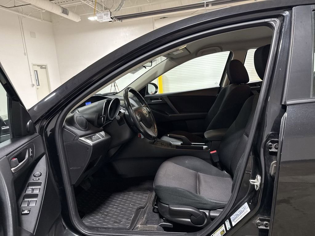 Used 2012 MAZDA MAZDA3 i Touring FWD image 18