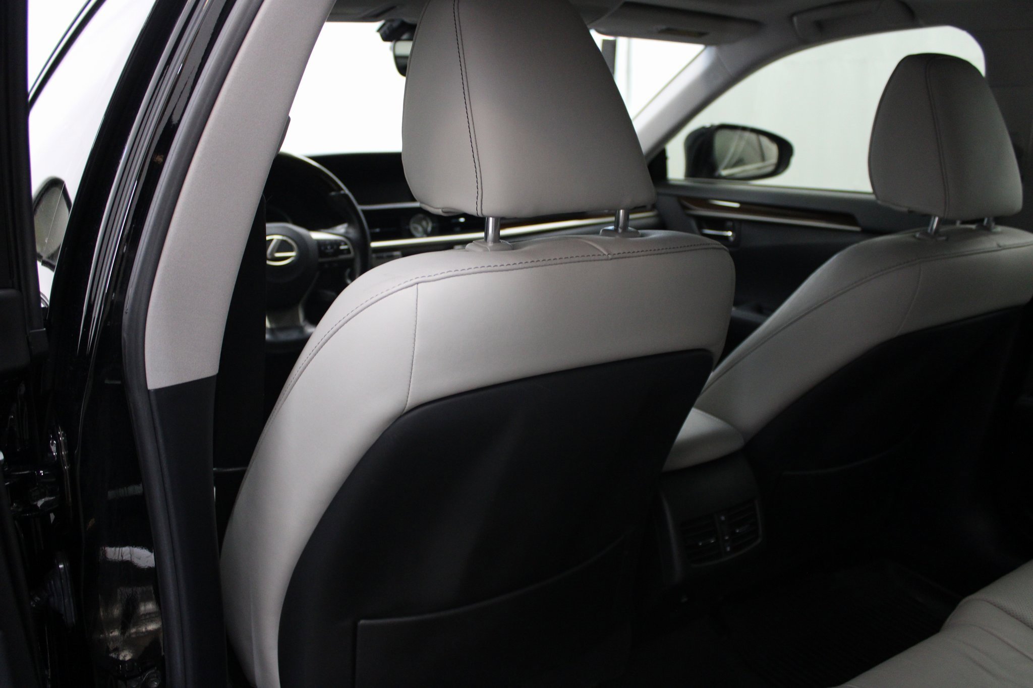 Used 2018 Lexus ES 300h image 20