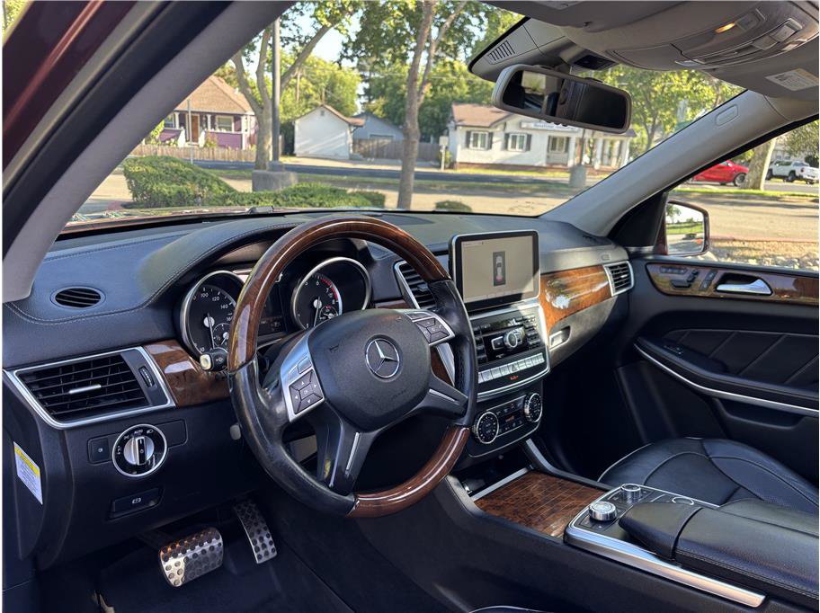 Used 2013 Mercedes-Benz GL 550 4MATIC image 14