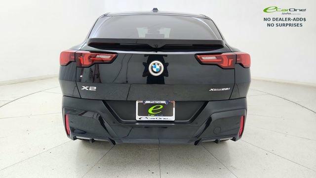 Used 2025 BMW X2 xDrive28i w/ Premium Package AWD/4WD image 5