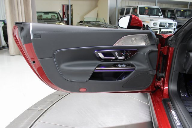 Used 2023 Mercedes-Benz SL 43 AMG image 45