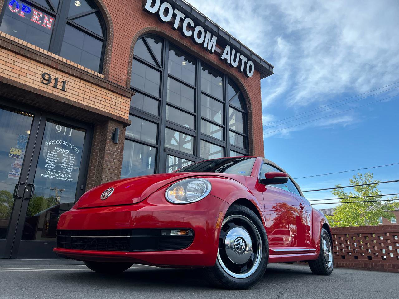 Used 2013 Volkswagen Beetle 2.5 FWD image 3