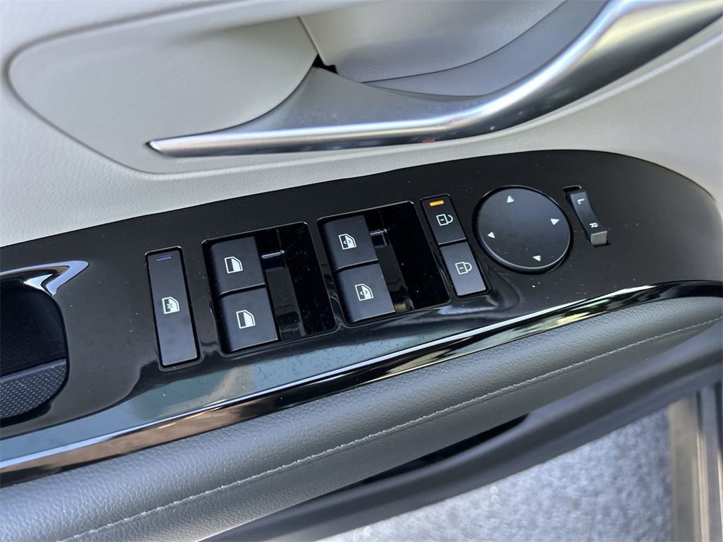 Used 2025 Hyundai Tucson Limited image 20