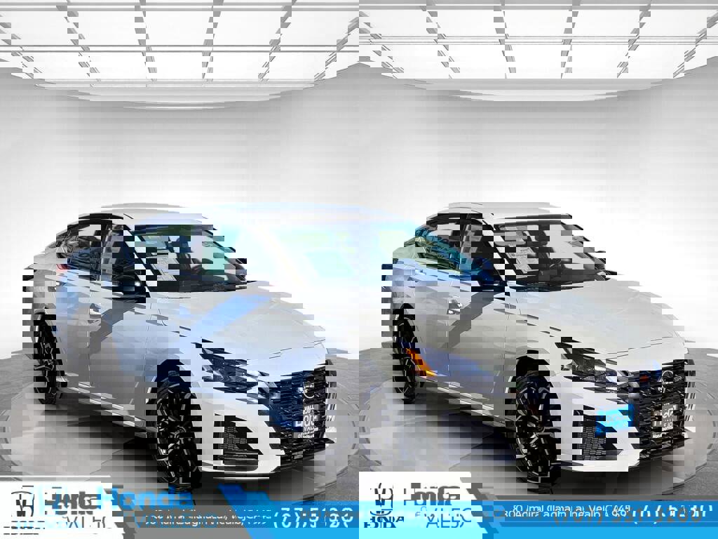 Used 2023 Nissan Altima 2.5 SR image 1