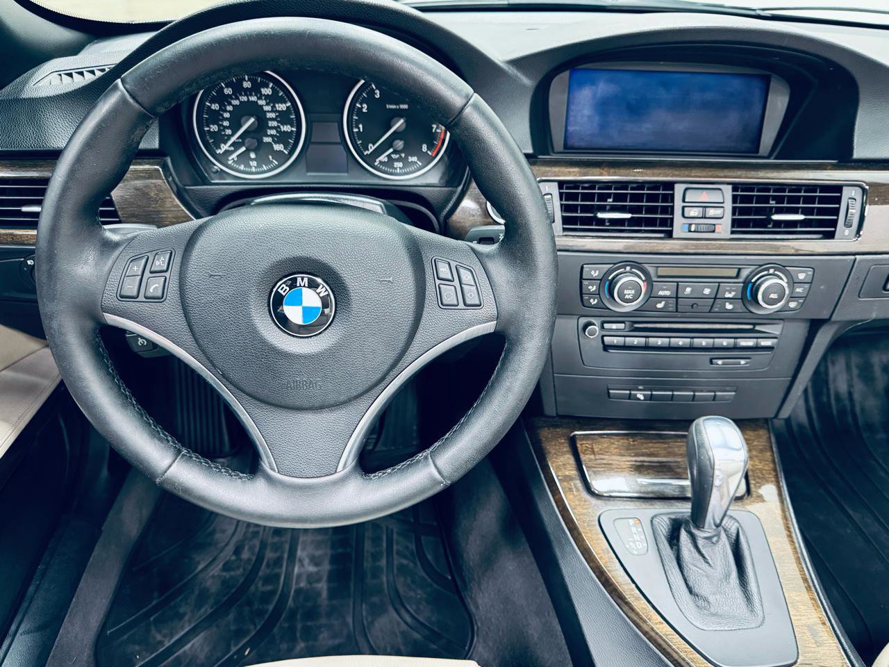 Used 2013 BMW 328i Convertible RWD image 30