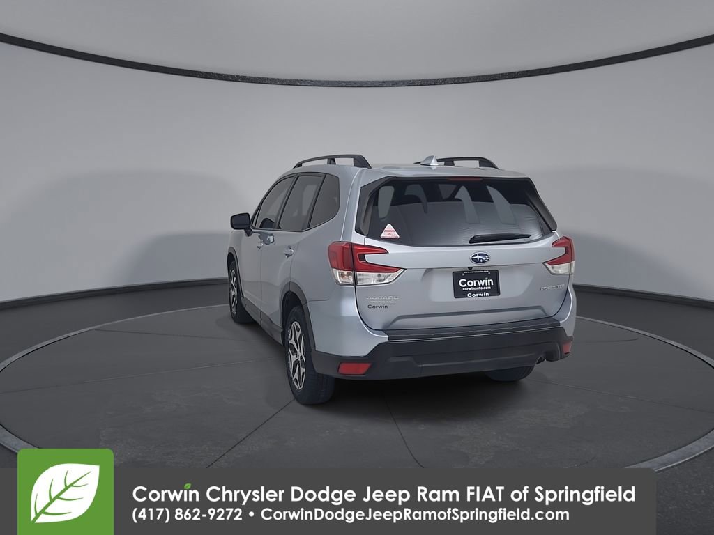 Used 2021 Subaru Forester Premium AWD/4WD image 11