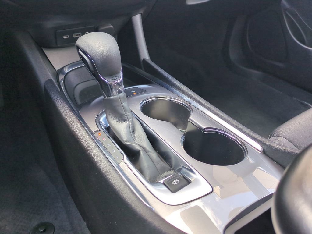 Used 2024 Chevrolet Malibu LT image 19
