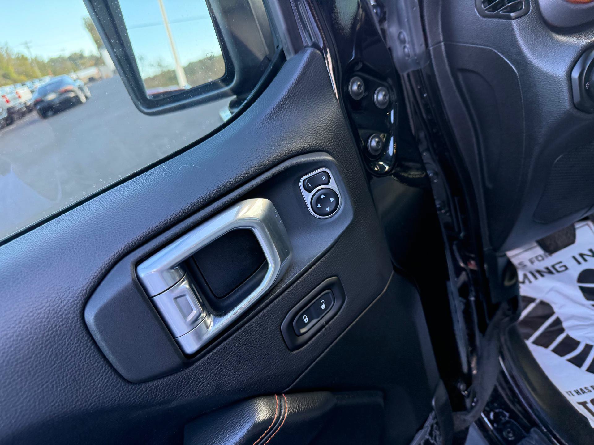 Used 2021 Jeep Gladiator Mojave AWD/4WD image 18