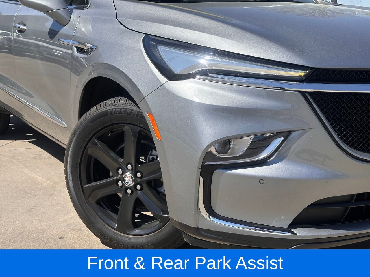 Used 2023 Buick Enclave Essence w/ Sport Touring Edition image 4