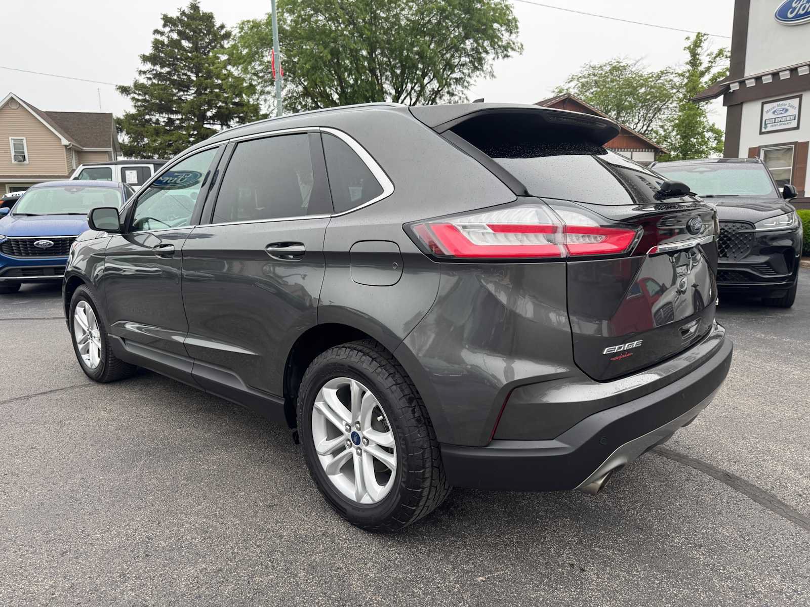 Used 2020 Ford Edge SEL w/ Convenience Package FWD image 10