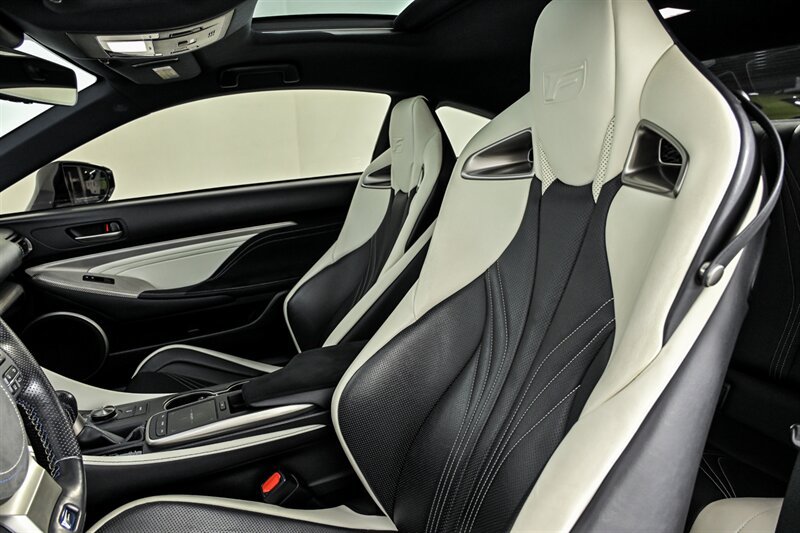 Used 2020 Lexus RC F w/ Premium Package RWD image 17