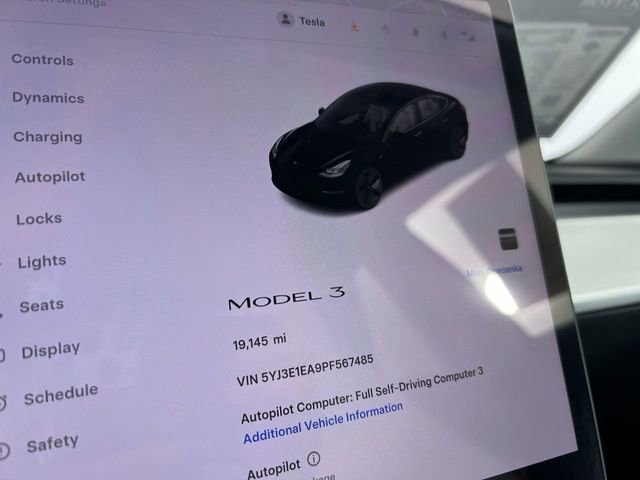 Used 2023 Tesla Model 3 Standard Range image 12