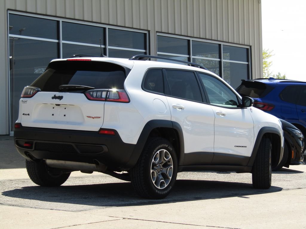 Used 2022 Jeep Cherokee Trailhawk w/ Premium Leather Package AWD/4WD image 3
