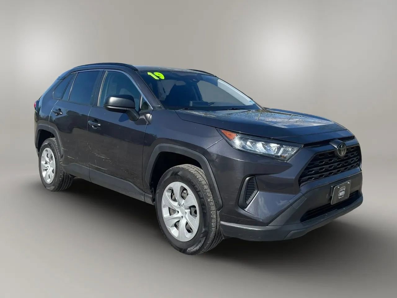 Used 2019 Toyota RAV4 LE AWD/4WD image 30