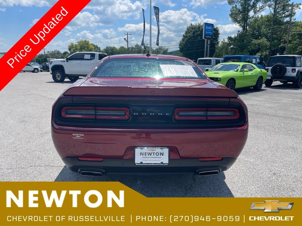 Used 2017 Dodge Challenger SXT Plus RWD image 30
