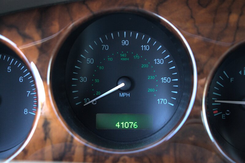 Used 1998 Jaguar XK8 Coupe RWD image 12