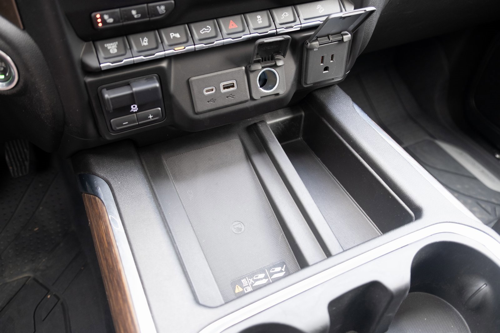 Used 2020 Chevrolet Silverado 3500 High Country w/ Technology Package image 5