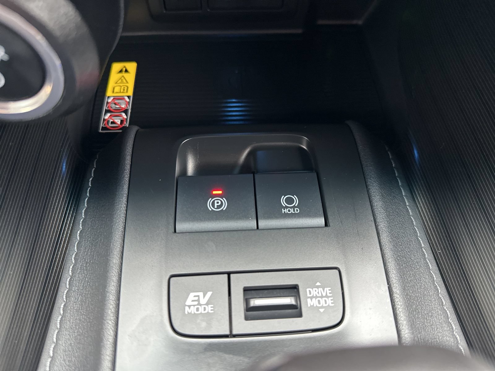 Used 2023 Toyota Venza XLE AWD/4WD image 66