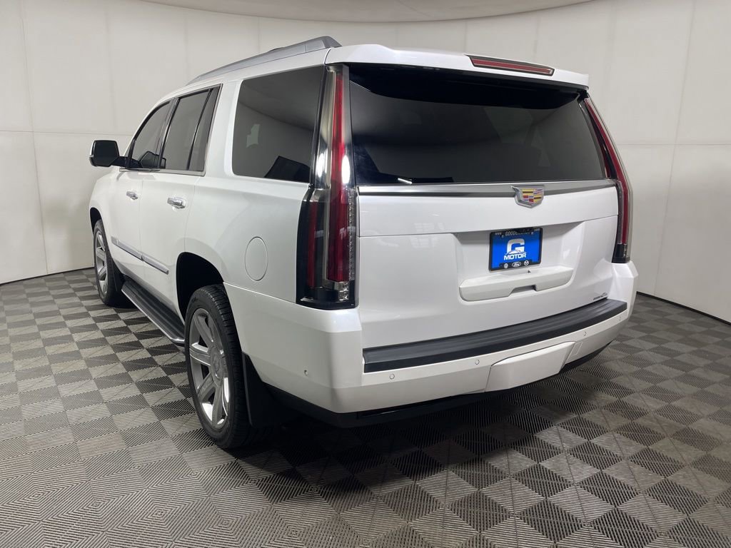 Used 2019 Cadillac Escalade Premium Luxury AWD/4WD image 5