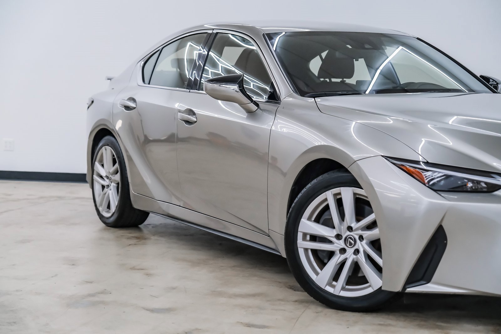 Used 2022 Lexus IS 300 image 6