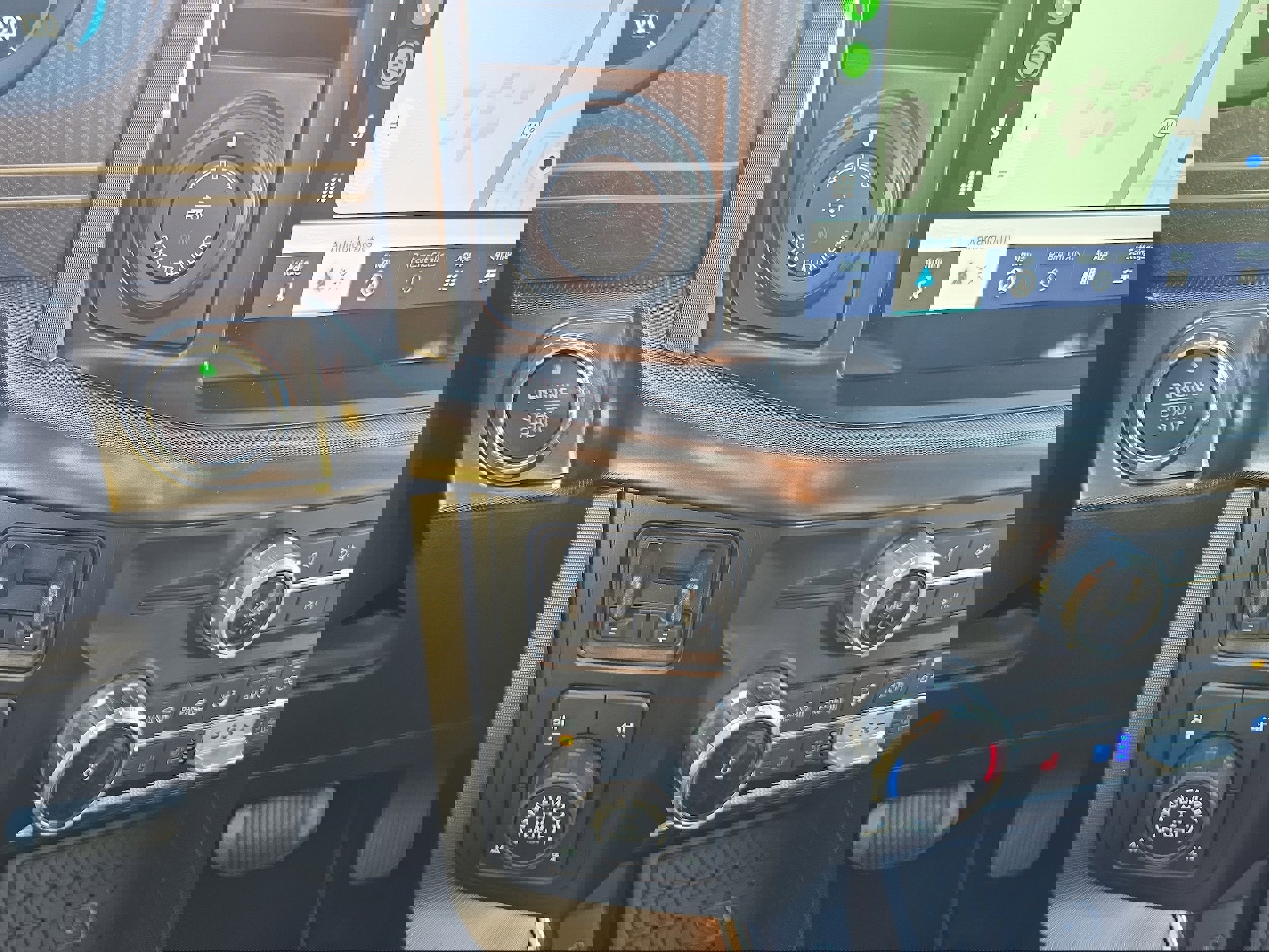 Used 2023 Ford F150 Platinum w/ Equipment Group 701A High image 13