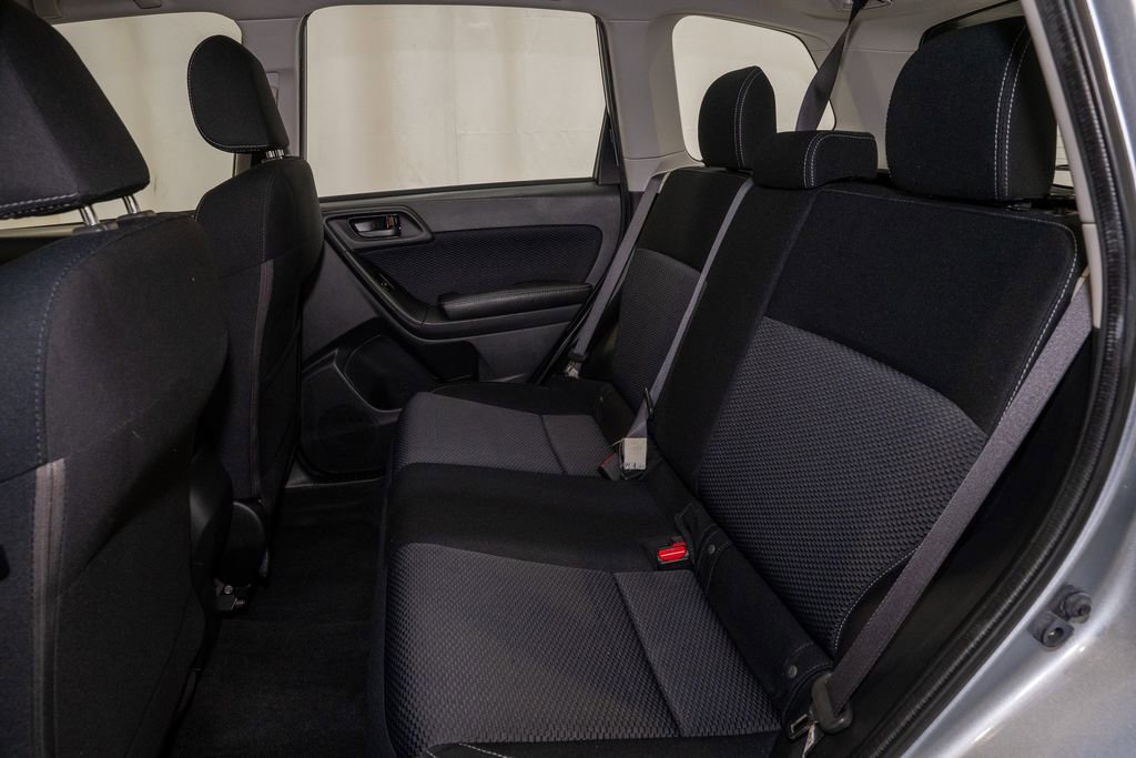 Used 2017 Subaru Forester 2.5i w/ Alloy Wheel Package image 7