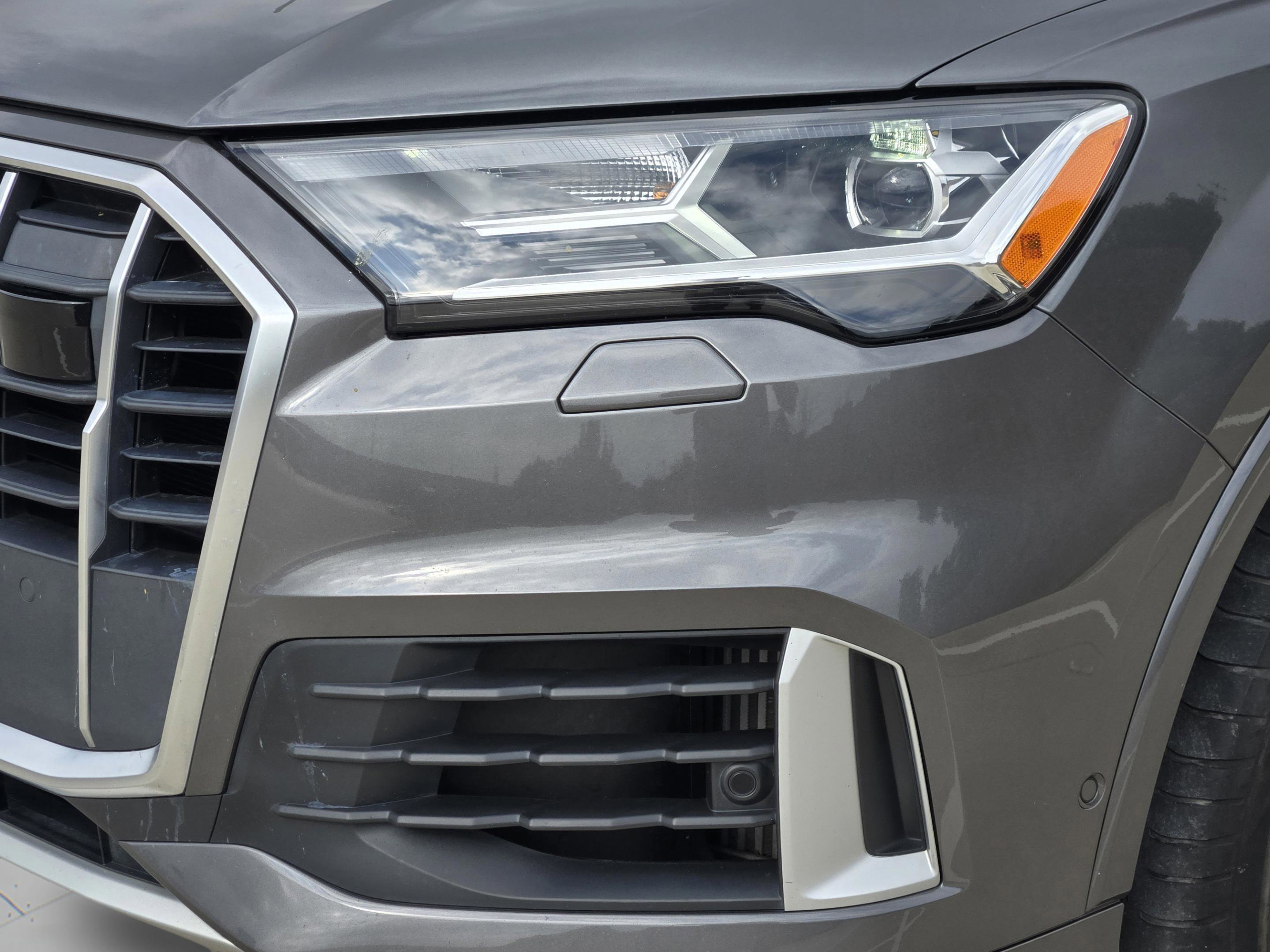 Used 2021 Audi Q7 3.0T Premium Plus AWD/4WD image 29