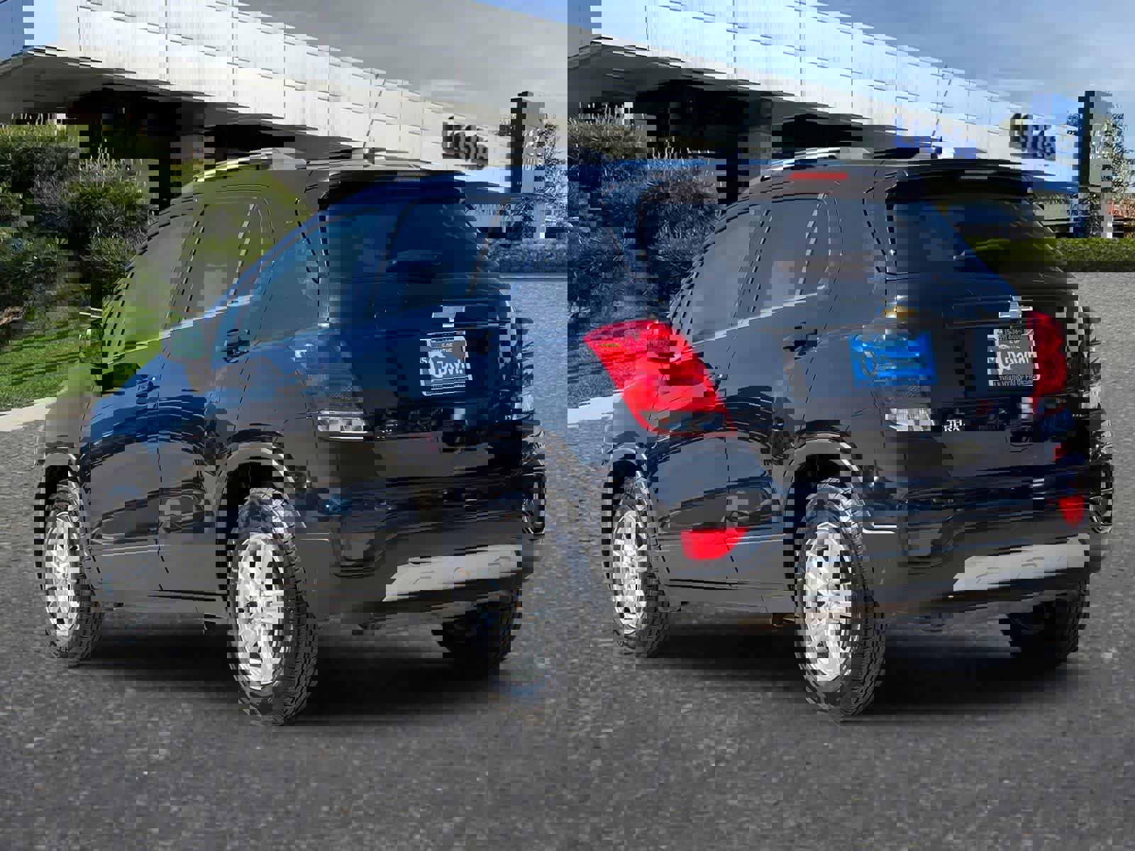 Used 2020 Chevrolet Trax LT image 7