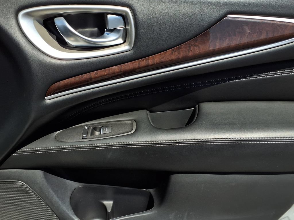 Used 2016 INFINITI QX60 FWD w/ Deluxe Technology Package image 24