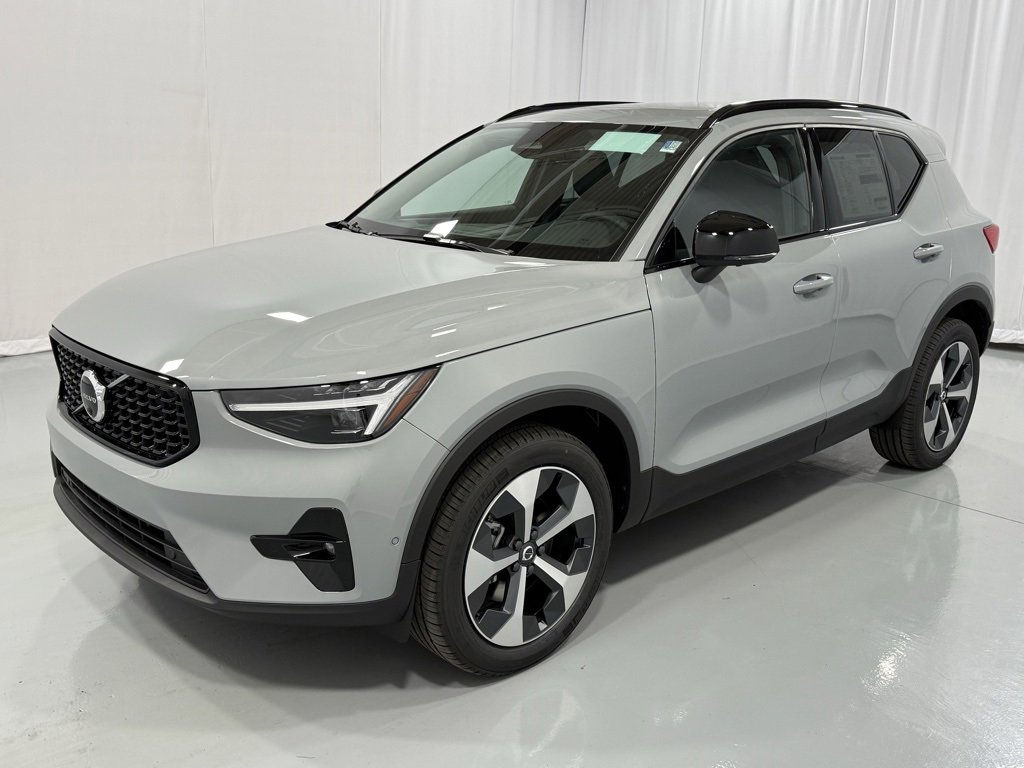 New 2026 Volvo XC40 B5 Plus w/ Protection Package Premier image 1