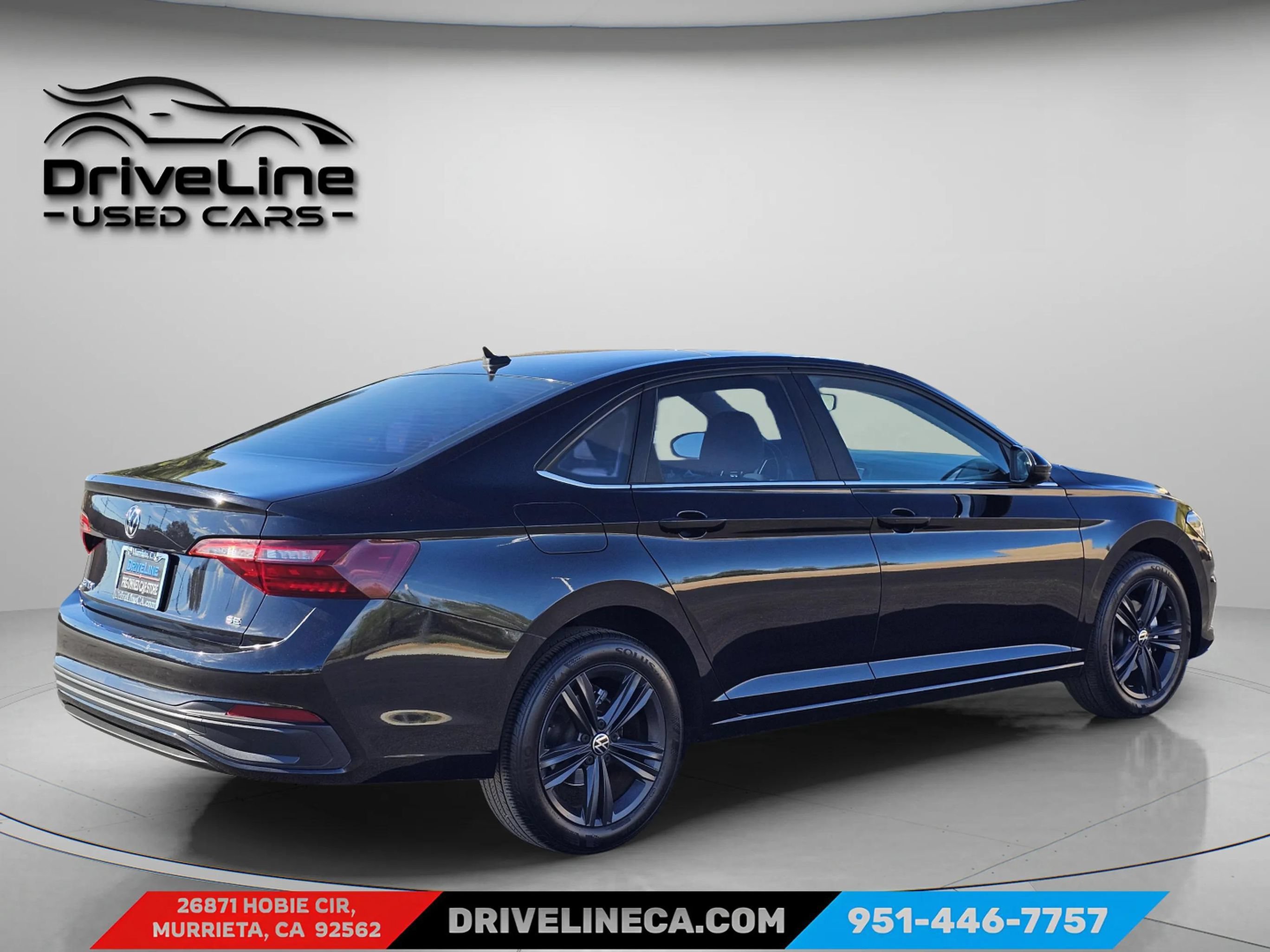 Used 2022 Volkswagen Jetta SE w/ Panoramic Sunroof Package FWD image 13